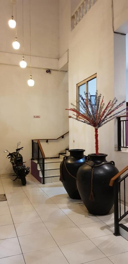 Hotel Dequr Jakarta Kota Ngoại thất bức ảnh