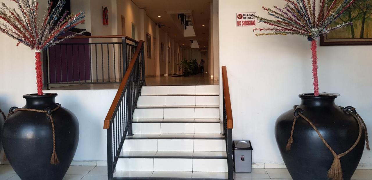 Hotel Dequr Jakarta Kota Ngoại thất bức ảnh