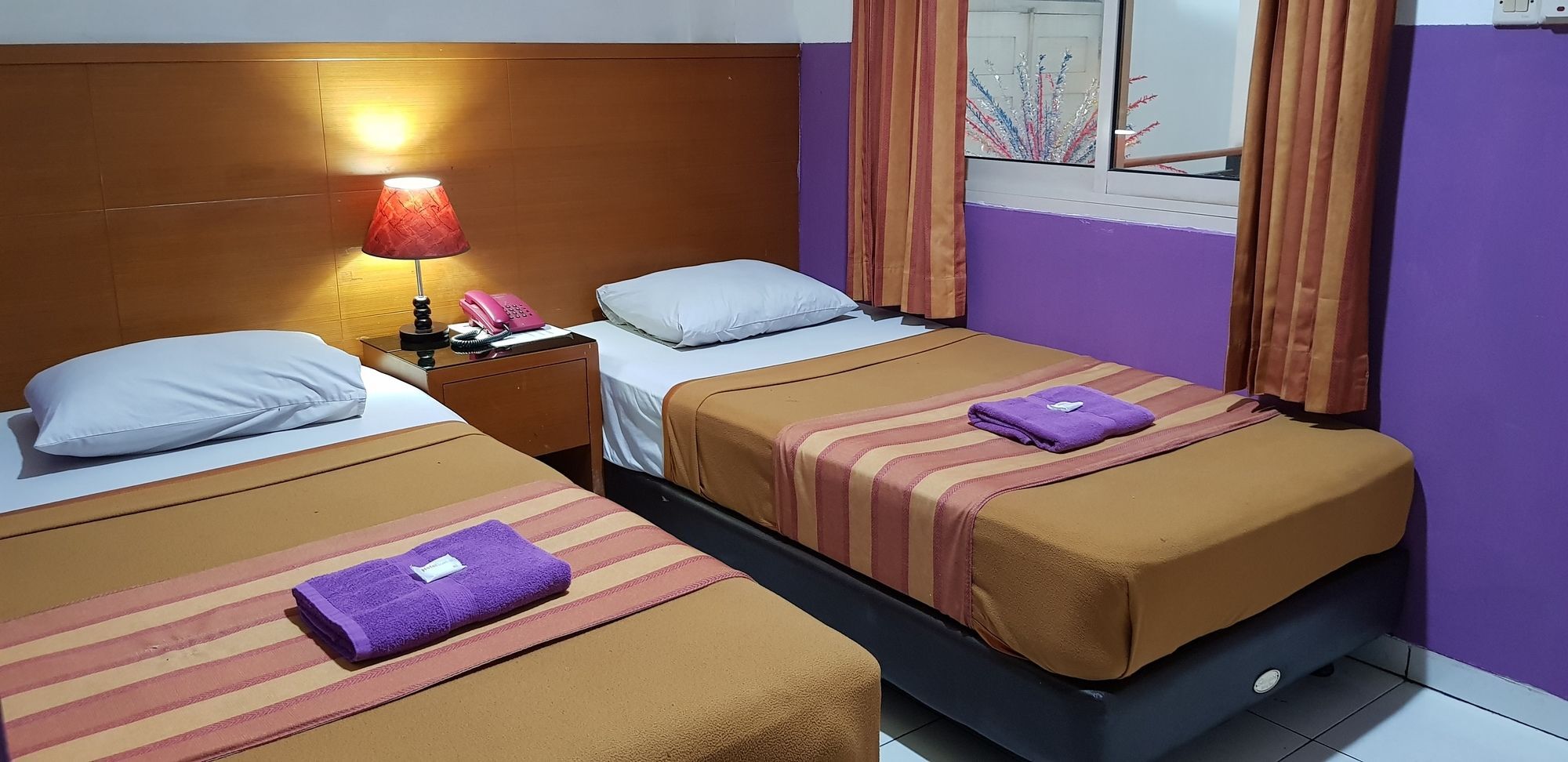 Hotel Dequr Jakarta Kota Ngoại thất bức ảnh